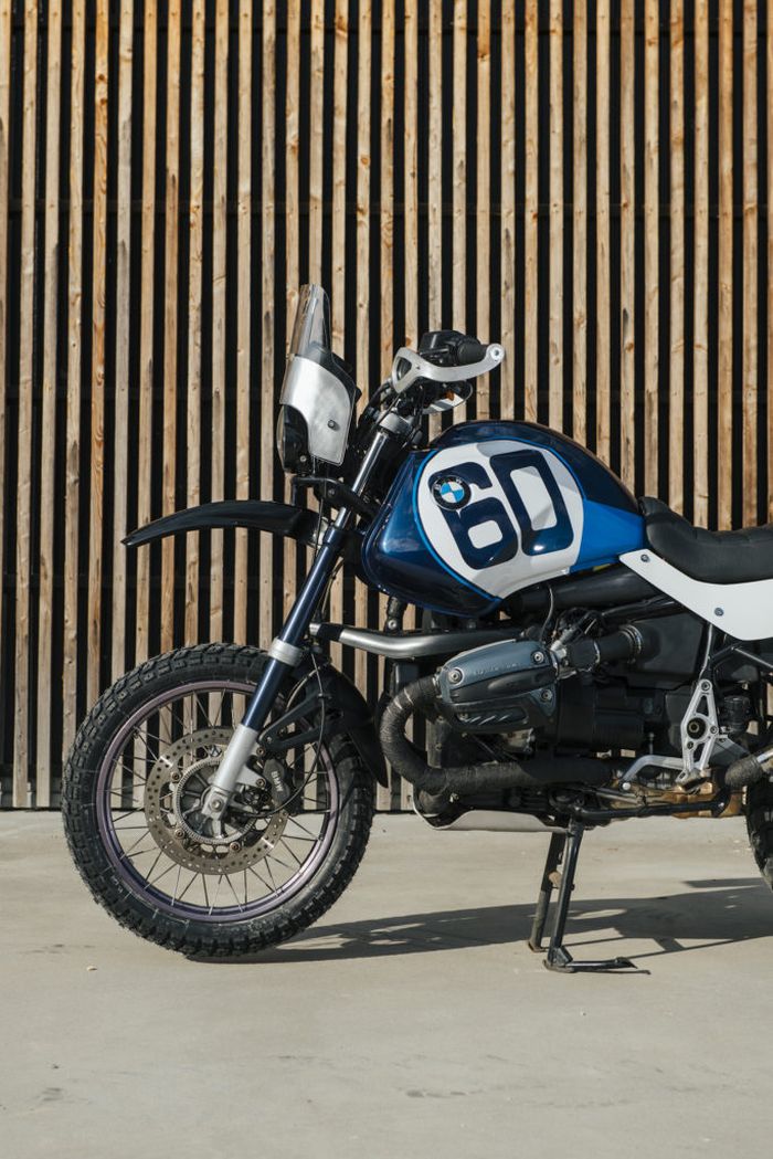 Suspensi depan telelevernya masih dipertahankan