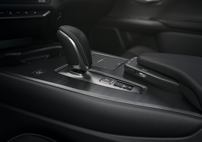 Lexus UX 300e, Compact Luxury SUV listrik pertama Lexus