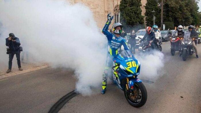 Joan Mir rayakan gelar juara dunia MotoGP 2020