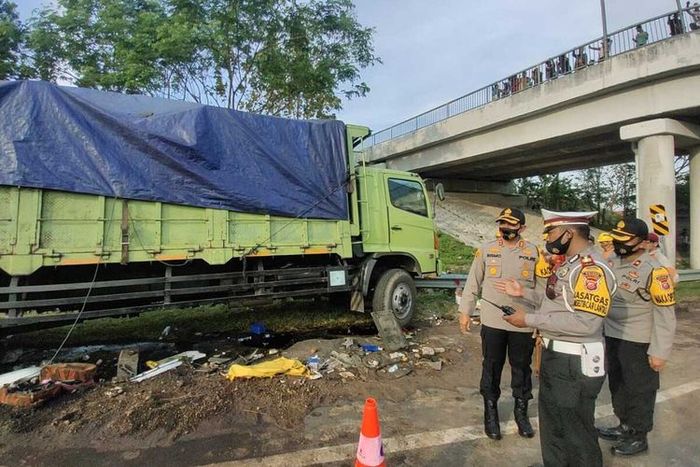 Kecelakaan di tol Cipali 