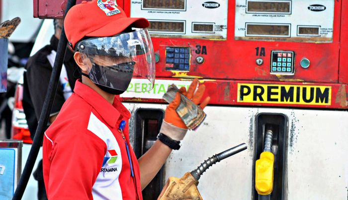 Ilustrasi BBM premium di SPBU