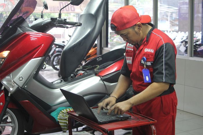 Ilustrasi reset ECU yamaha NMAX