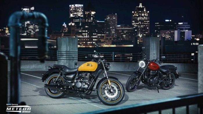 Royal Enfield Meteor 350 versi standar atau Fireball.