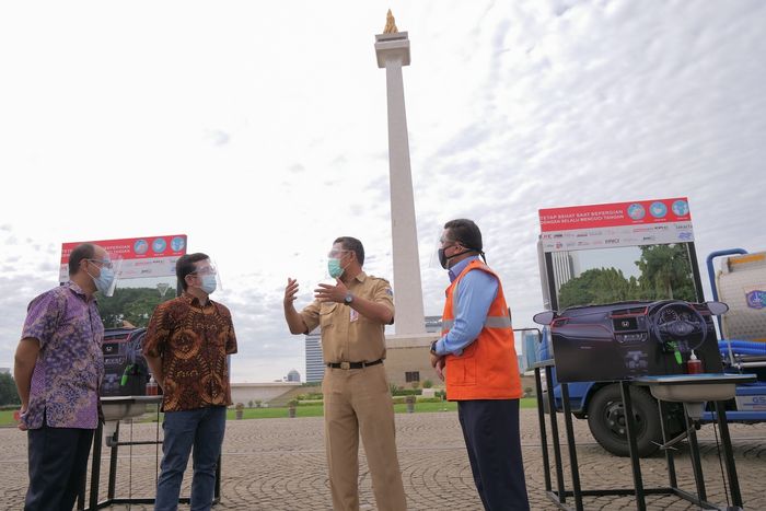 Komunitas mobil Honda menyumbangan fasilitas cuci tangan untuk Monumen Nasional (Monas) 