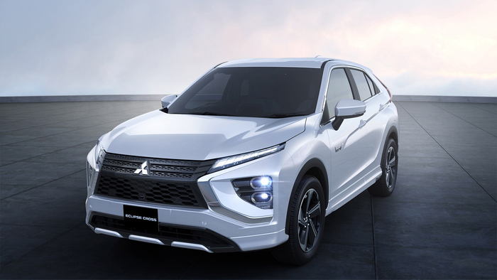 Tampilan agresif Mitsubishi Eclipse Cross PHEV