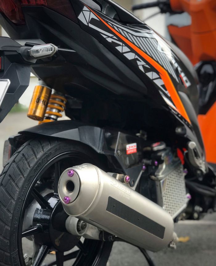 Knalpot pakai LeoVince 4Road