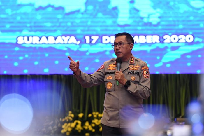 Kakorlantas Polri Irjen Pol Istiono saat melakukan rakor Nataru di Surabaya