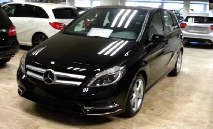 Mercedes-Benz B200 