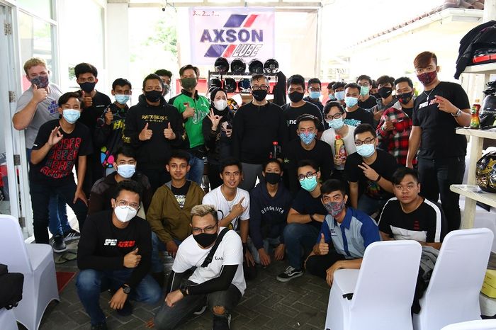 Komunitas yang ikut dalam edukasi pelumas Axson Lube