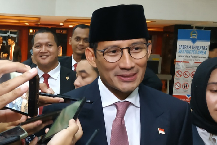 Sandiaga Uno di Kompleks Parlemen, Senayan, Jakarta, Minggu (20/10/2019)