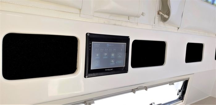 Toyota Land Cruiser 70 dengan sistem kontrol FinScan