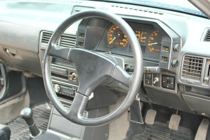 Ford TX3, hatchback 1980-an terkenal dipakai reli