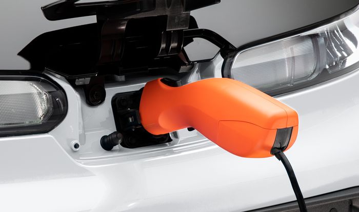 Mobil listrik Toyota C+Pod pakai baterai lithium-ion dengan kapasitas 9,06 kWh