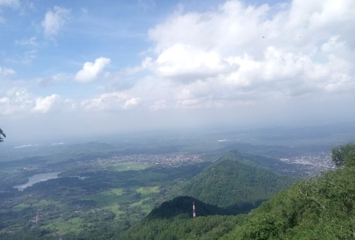 Menara Pandang Soko Gunung 1 Wonogiri.