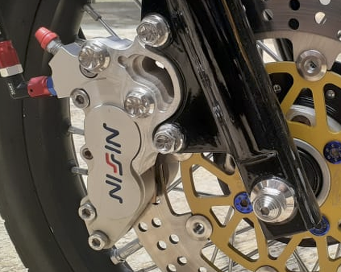 Baut sektor pengereman mulai dari baut handel rem sampai baut kaliper pakai Payu Thailand