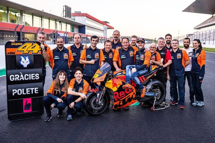 momen perpisahan Pol Espargaro sebelum hijrah ke Repsol Honda di MotoGP 2021.