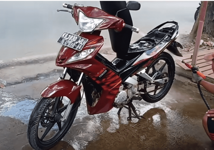 penampakan Yamaha Jupiter MX setelah direstorasi, jadi mirip motor baru lagi