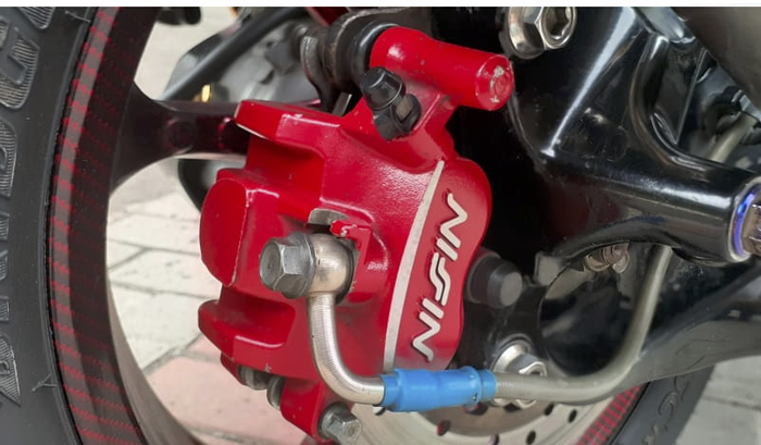 Kaliper rem belakang pakai Nissin 2 pot