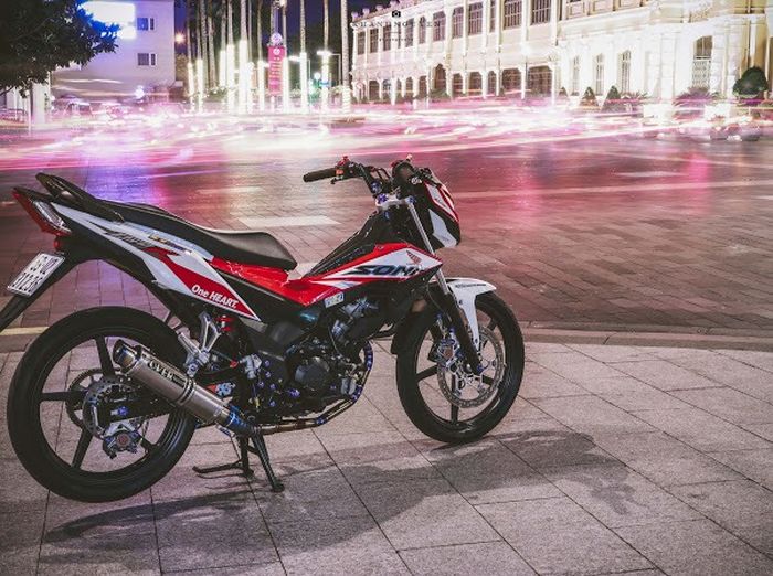 Modifikasi Honda Sonic 150R yang menawan