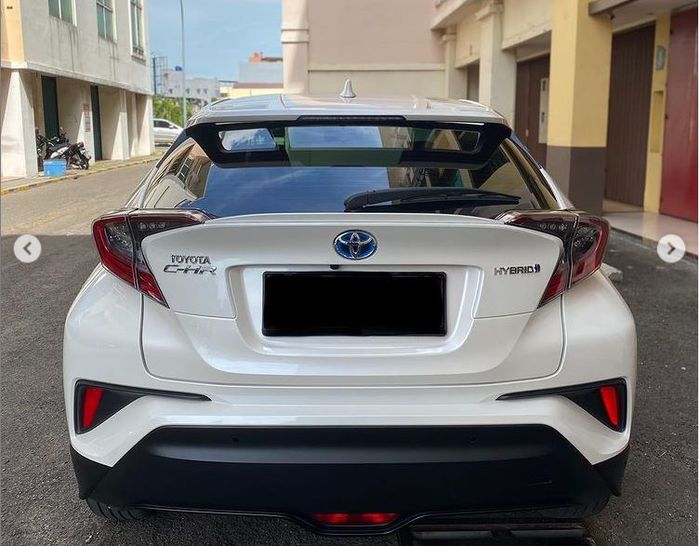 Toyota C-HR Hybrid bekas tahun 2019 dengan harga Rp 460 juta khusus kredit
