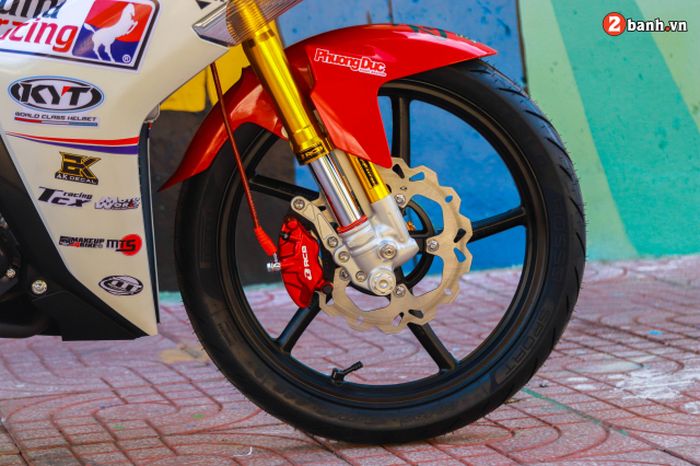 Kaki-kakinya juga diupgrade makin istimewa