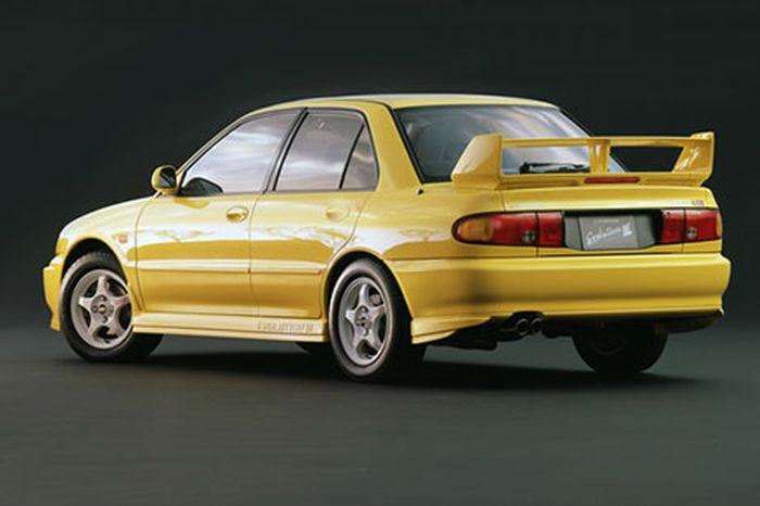 detail Mitsubishi Lancer Evolution III