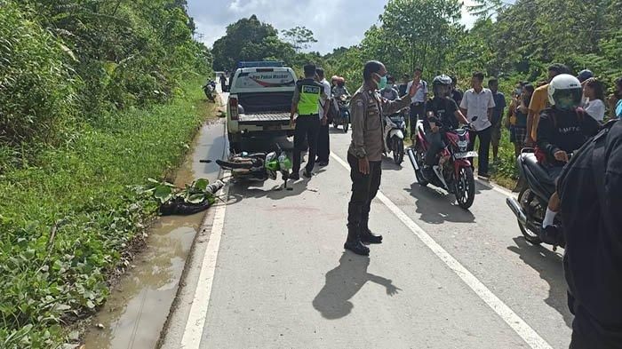 Yamaha Jupiter Z1 ditabrak lari dump truk hingga pengendara berstatus pelajar tewas di Melawi, Kalimantan Barat
