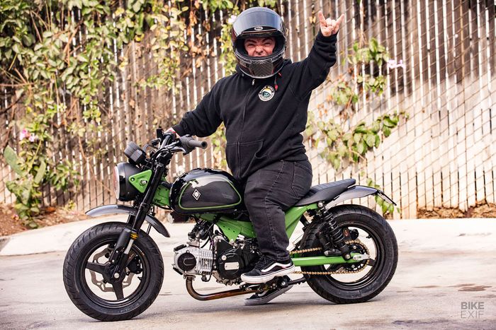 Jason &lsquo;Wee Man&rsquo; Acu&ntilde;a dengan Honda Monkey 125 bobber