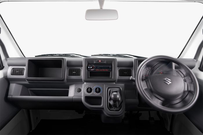 Interior Suzuki Carry facelift