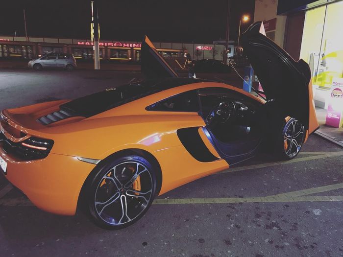 McLaren 650S milik Conor McGregor.