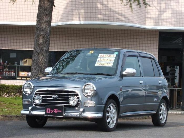 Jangan dikira MINI Cooper, ternyata mobil bertampang retro ini bikinan Daihatsu bernama Mira Gino