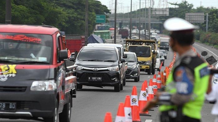 arus lalu lintas di Jalan Tol Surabaya-Gempol