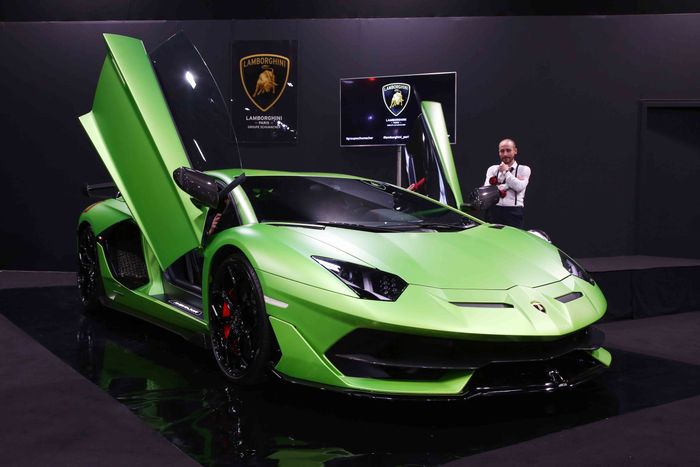 Scissor door di Lamborghini Aventador