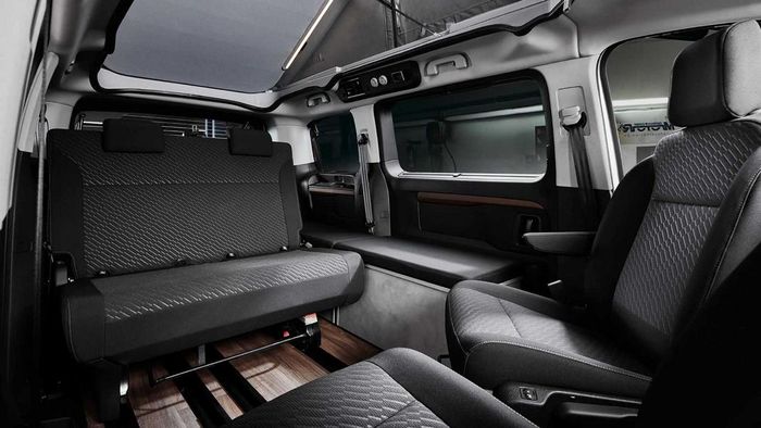 Konfigurasi kabin tetap untuk 7 penumpang