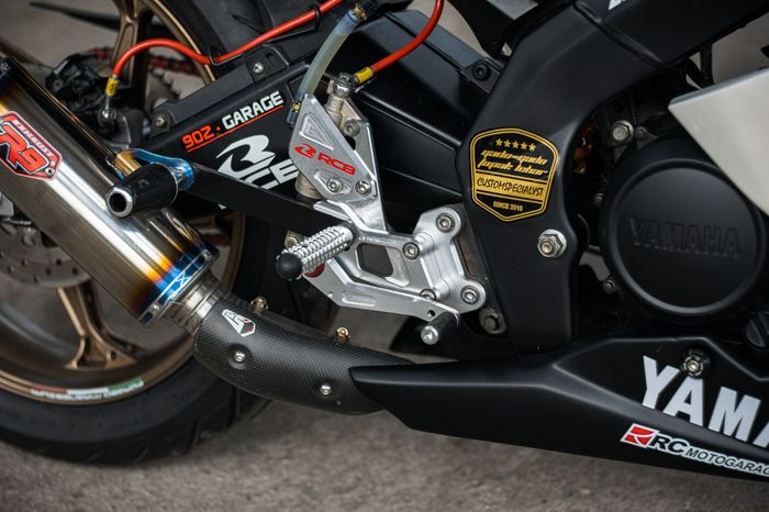 Footstep underbone dari RCB bikin riding position lebih sporty