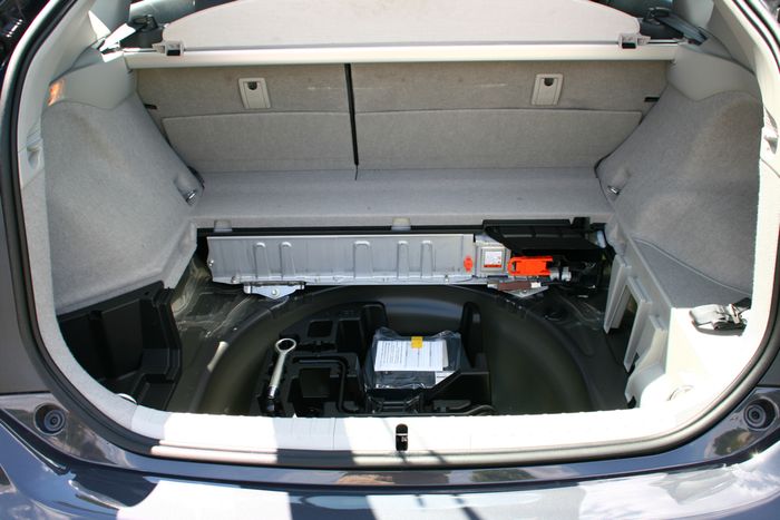 Ilustrasi Baterai Toyota Prius