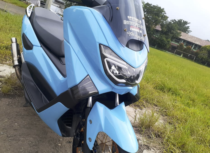 Yamaha NMAX repaint warna blue ice, sukses tampil klimis dan licin bro