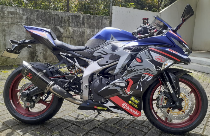 Kawasaki Ninja ZX-25R modifikasi milik Radityo