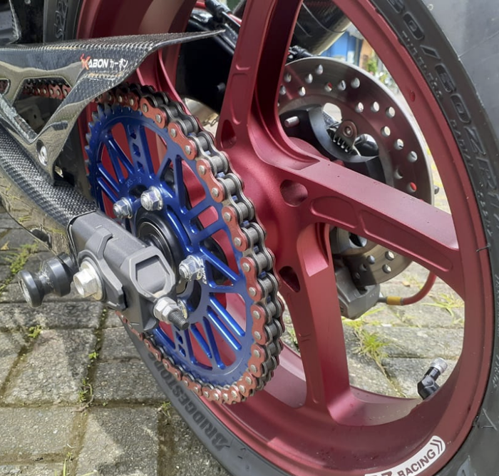 Pelek belakang Kawasaki Ninja ZX-25R