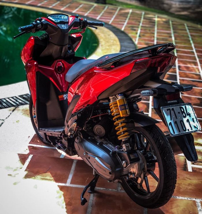 Shock belakang dan mesin tak luput untuk dimodifikasi