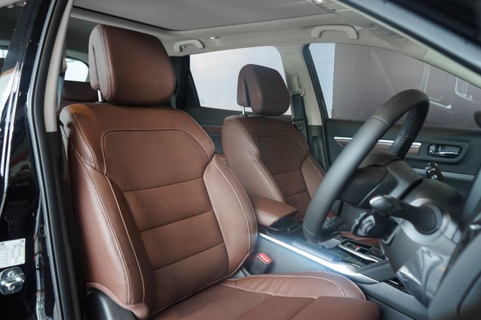 Renault Koleos kini punya fitur pijat di jok pengemudi yang diatur lewat head unit 8,7 incinya
