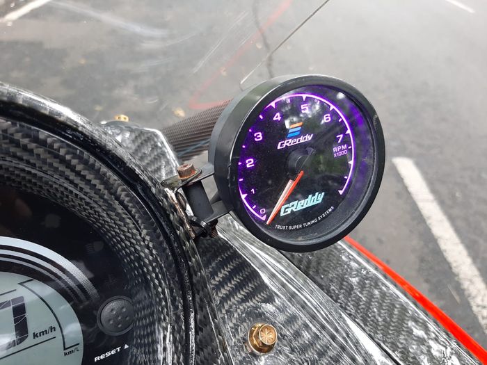 Tachometer G-Reddy RPM dan Suhu mesin