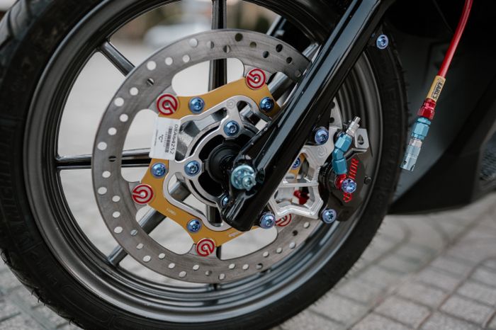 Pelek pakai RCB dan pengereman makin sangar