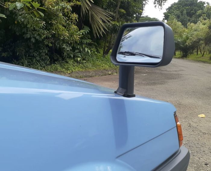 Spion tanduk pakai Corolla tipe DX versi Jepang
