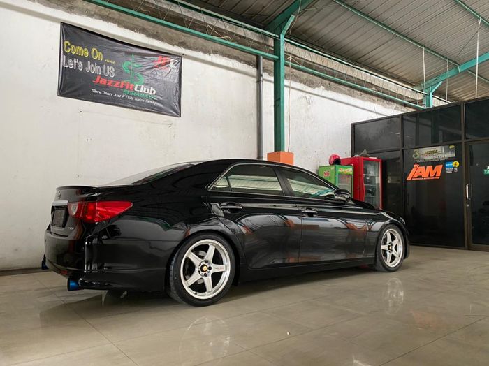 Kaki-kaki lebih kokoh dengan coilover Tein Flex Z