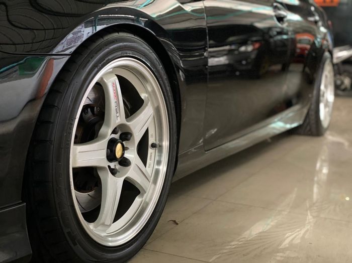 Fitment meaty lebih asik berkat tambahan spacer