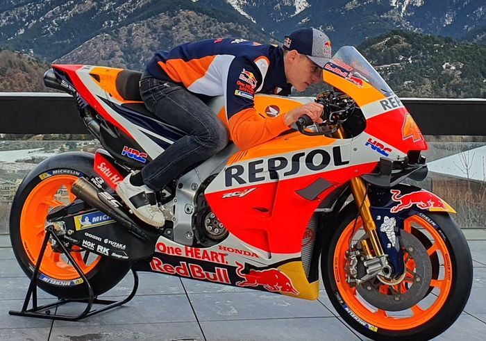 Logo Satu Hati di RC213V Repsol Honda