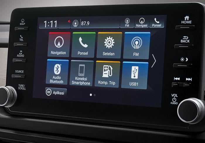 Kini New Honda Odyssey menggunakan head unit baru berukuran 8 inci 