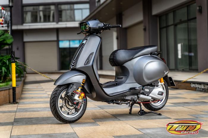 Vespa Sprint yang menawan