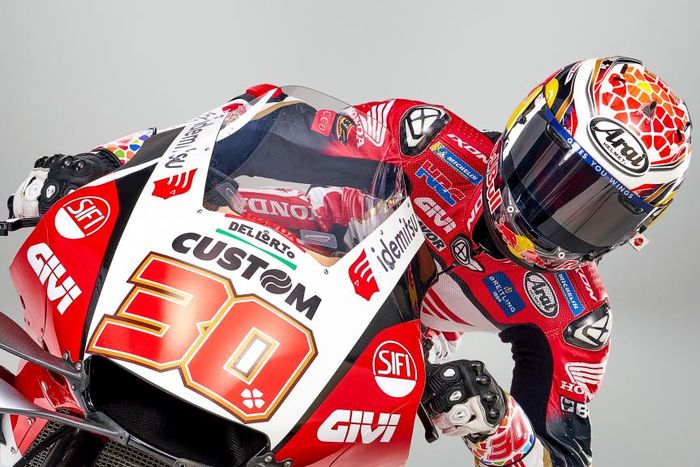 Livery baru Takaaki Nakagami di MotoGP 2021.